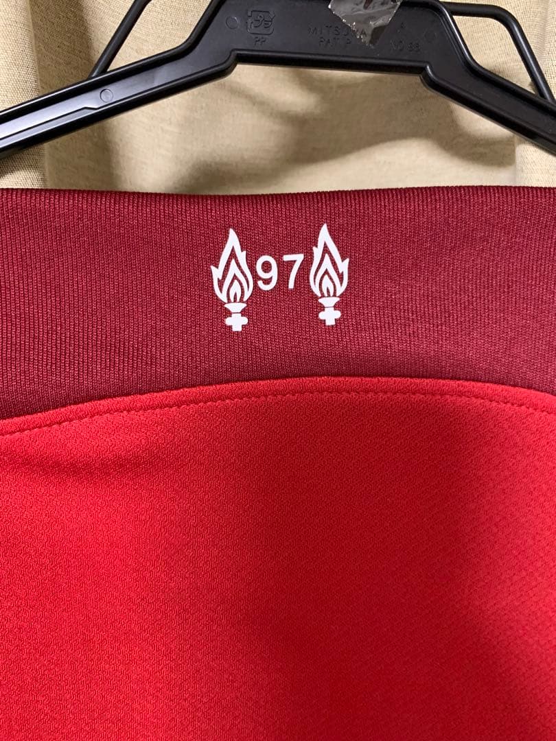 Liverpool リバプールFC Nike レッドシャツ