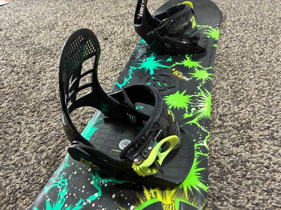 キッズ　子供用　スノボーセット(K2スノーボード、バートンウエア)