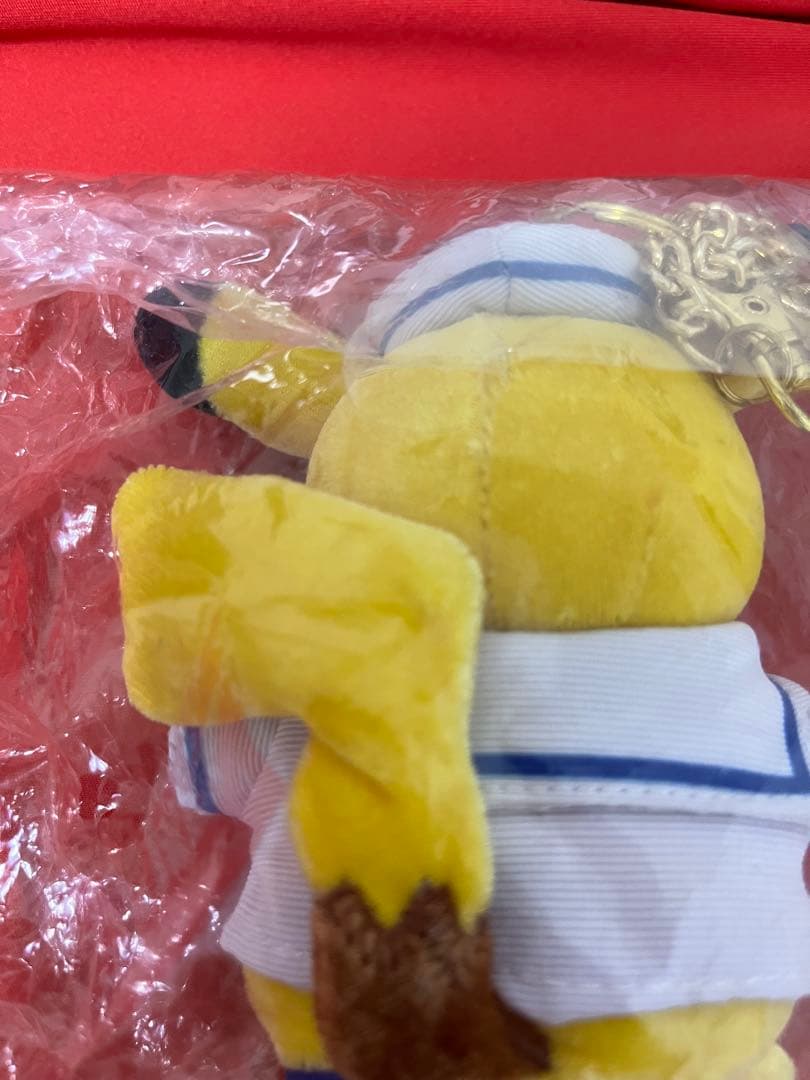 横浜　ヨコハマ　セーラー服　ピカチュウ ぬいぐるみ　キーホルダー　ADB