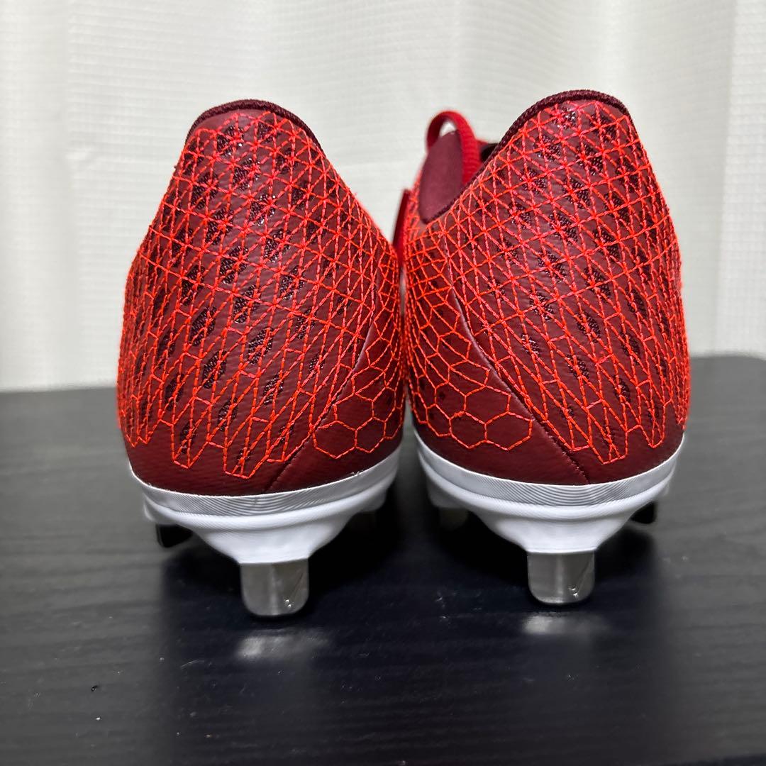 Nike レッド スパイクシューズ　25.5cm 準新品　箱無し