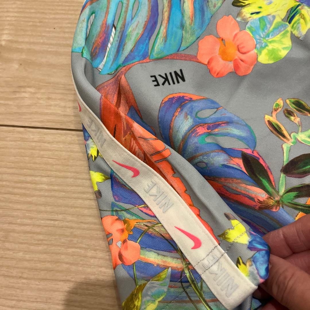 NIKE ナイキ　スカート　スポーツ　新品未使用　花