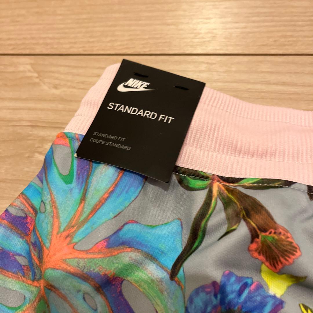 NIKE ナイキ　スカート　スポーツ　新品未使用　花