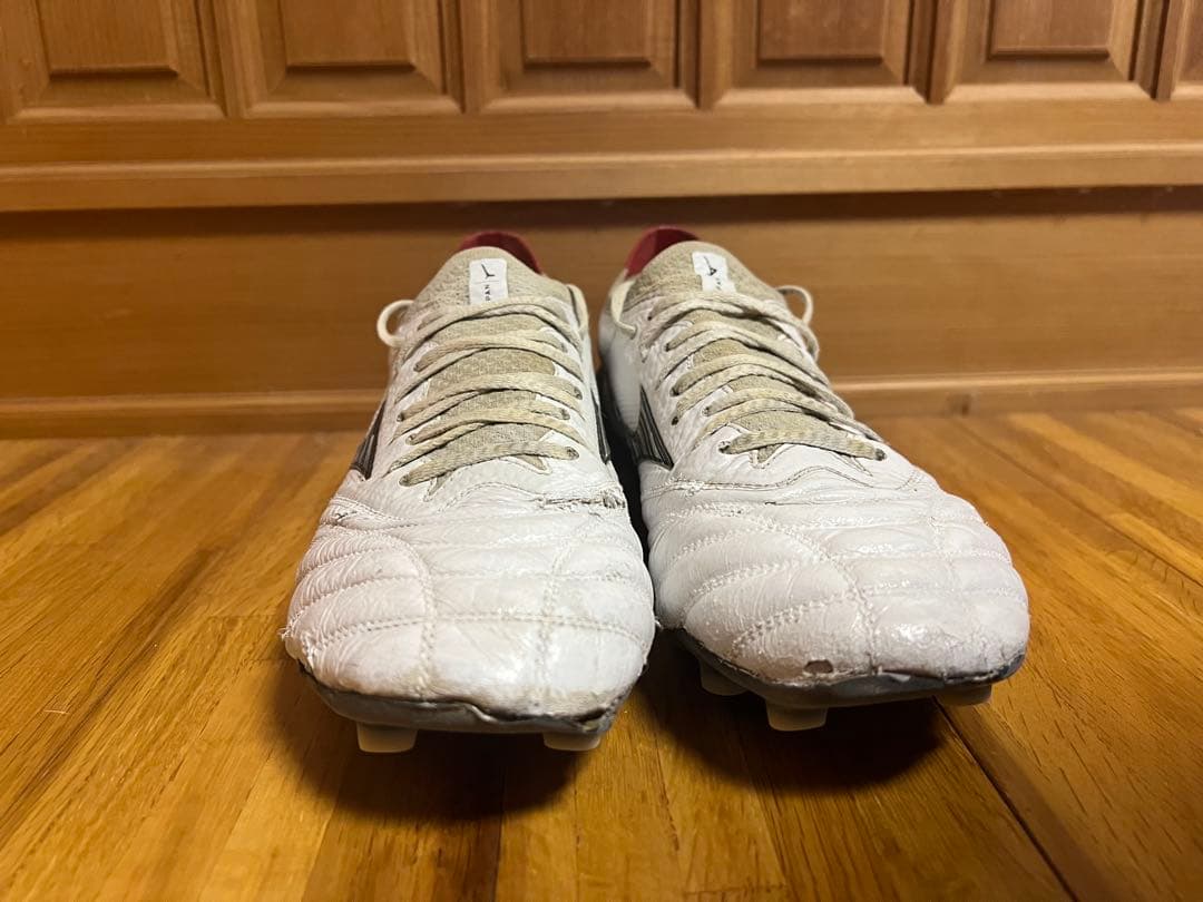 大特価‼️Mizuno モレリアネオ4ベータ サッカースパイク 26.0