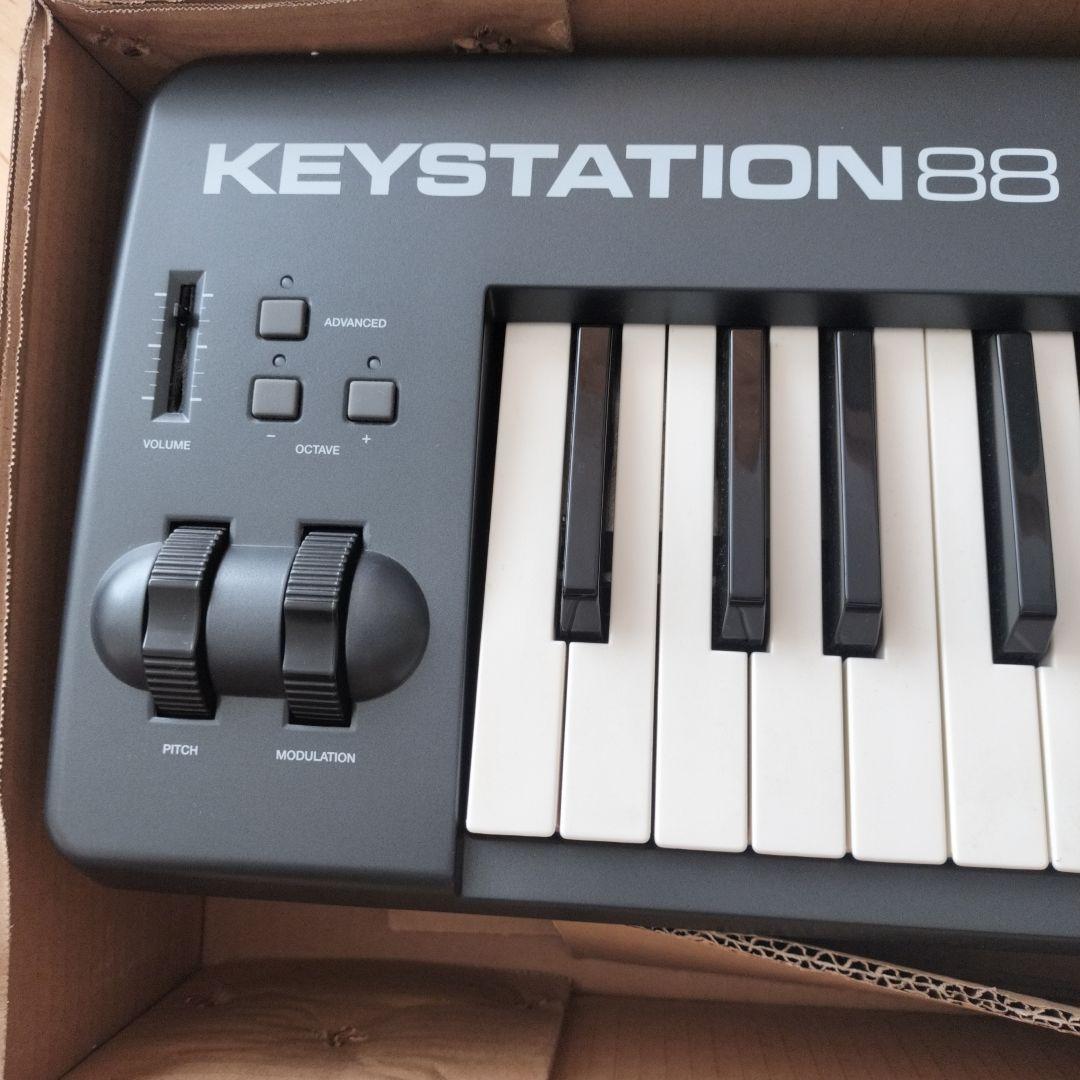M-AUDIO Keystation 88 本体とキーボード台のセット