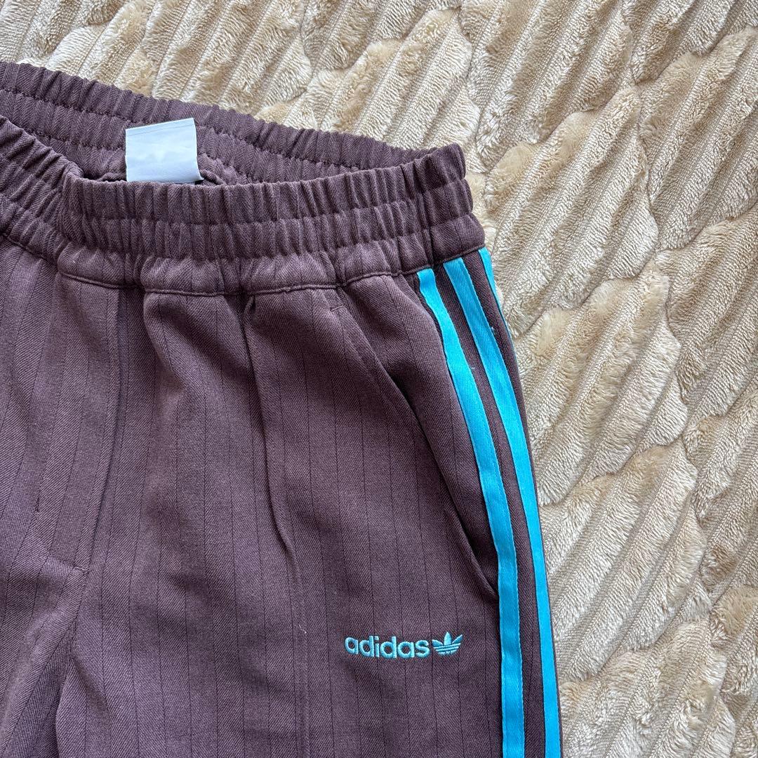 adidas ブラウン ジャージパンツ atmos