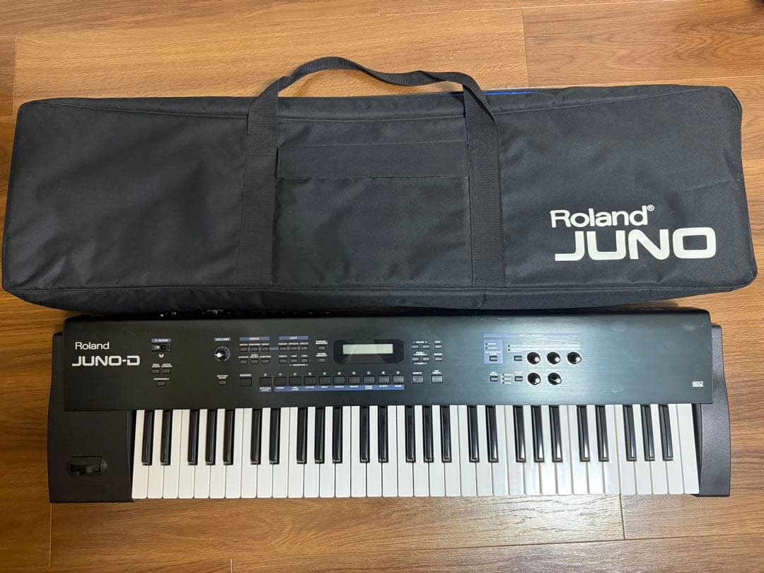 Roland JUNO-D シンセサイザー（61鍵盤・専用ケース付き）