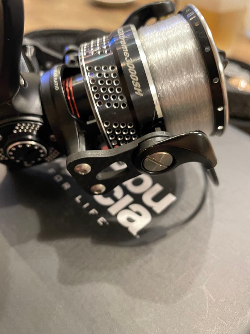 美品　REVO MGXtreme 3000SH スピニング レボ　　　zenon