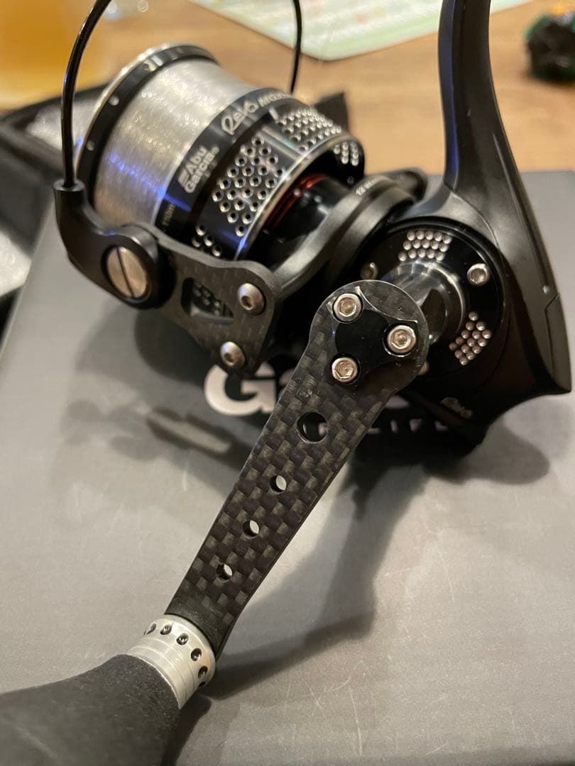 美品　REVO MGXtreme 3000SH スピニング レボ　　　zenon