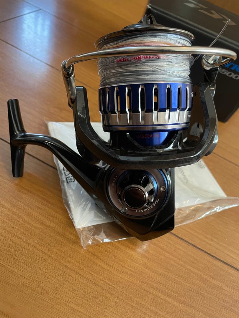 【使用回数少】DAIWA ダイワ 15 ソルティガ 6500H