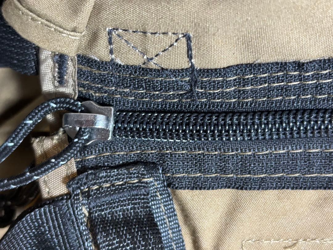 Onetigris Hilander ワンポールテント（ペグなし）