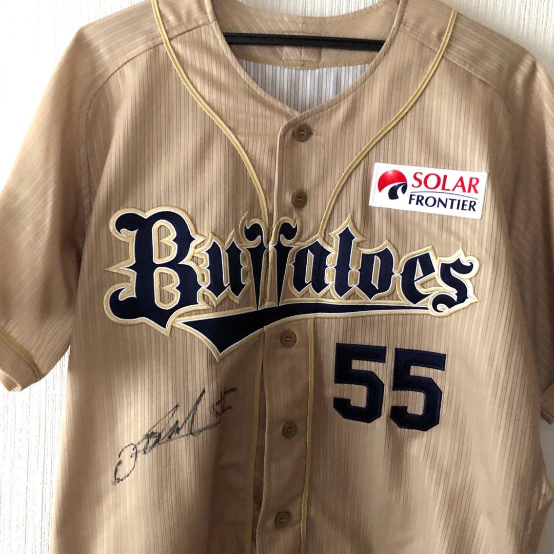 オリックス・バファローズ　T-岡田選手オーセンティックサードユニフォーム・色紙
