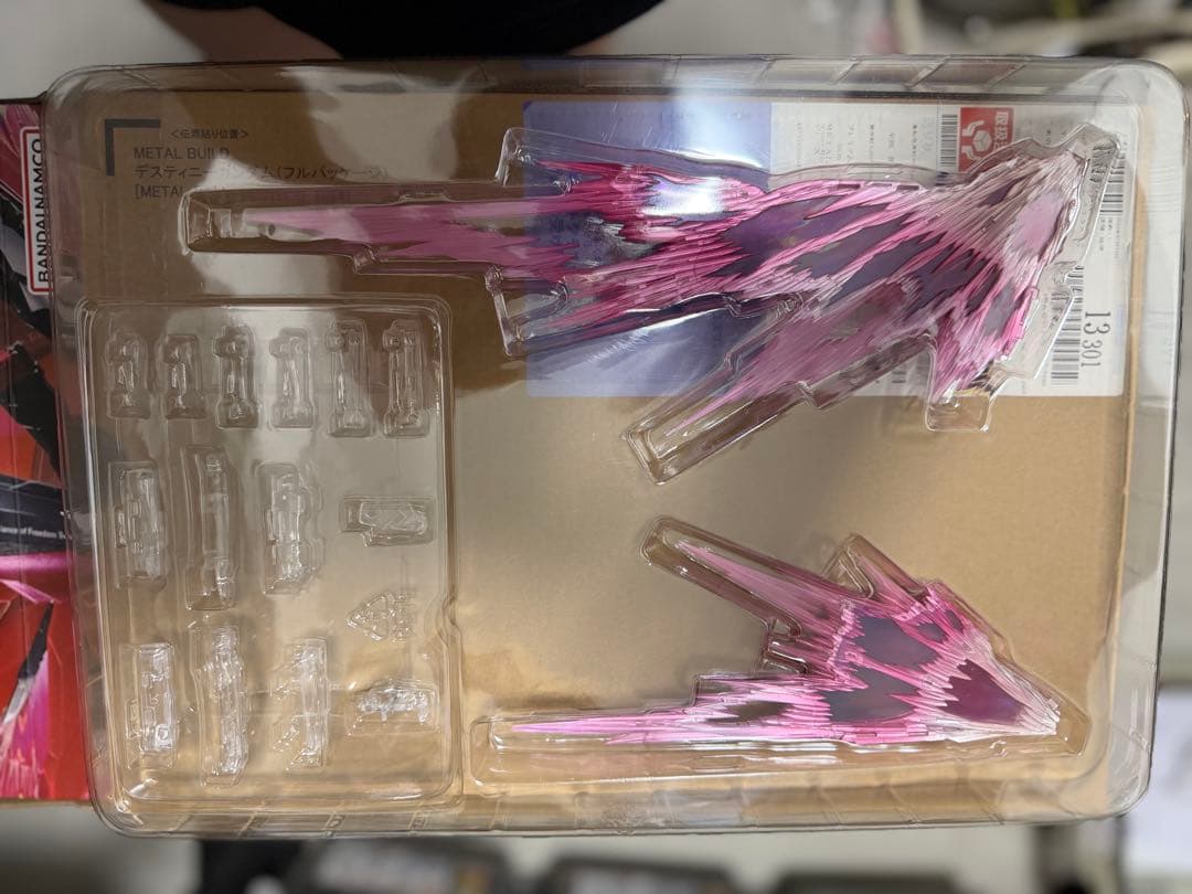 【本日限定値下げ】開封済み極美品　メタルビルド　デスティニーガンダム2024