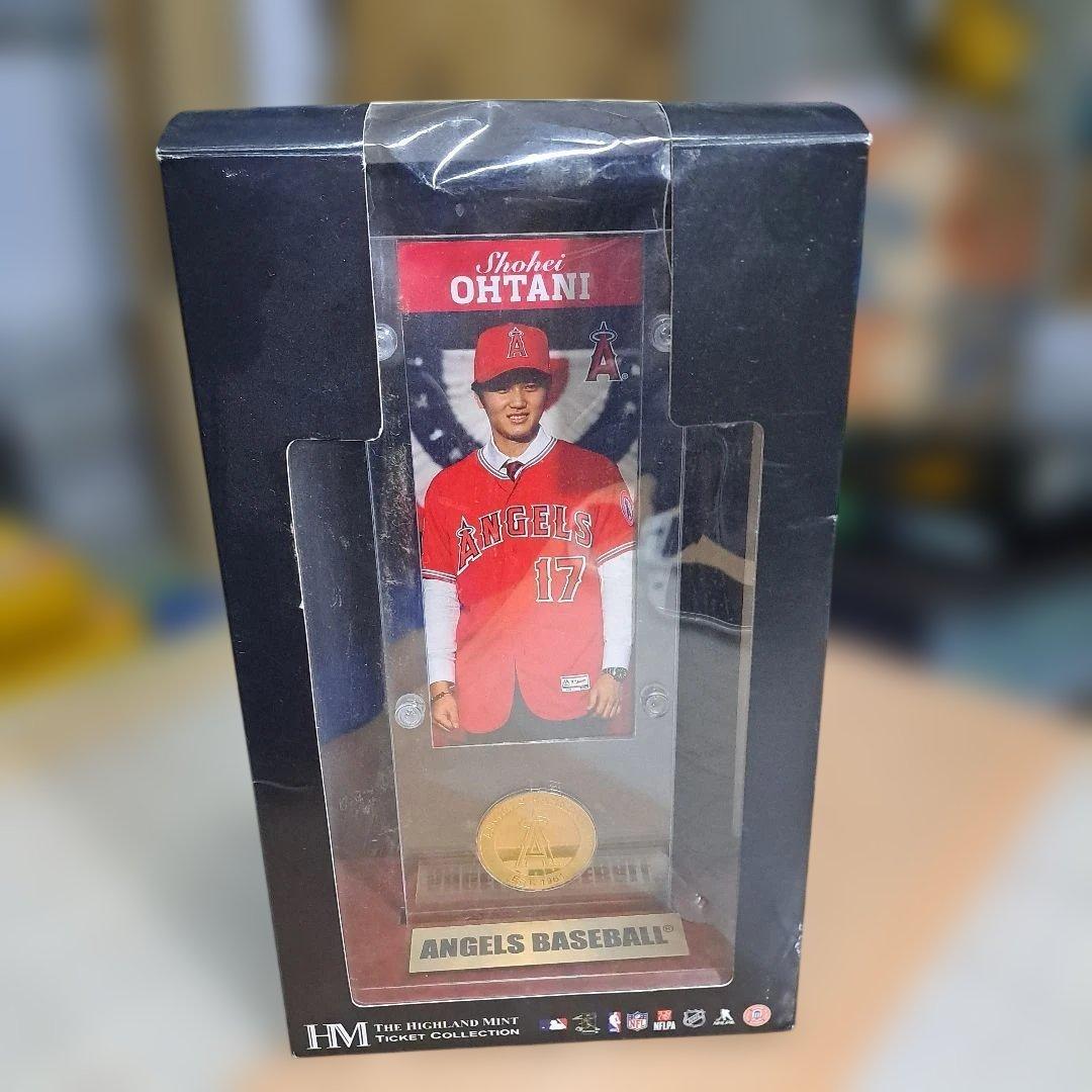 大谷翔平 エンジェルス入団記念チケット& アクリルデスクトップスタンド
