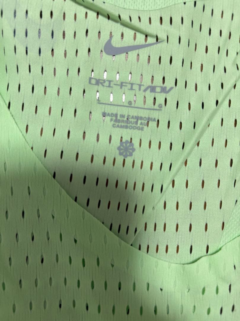 Nike エアロスイフト　ドラゴンフライ　ランニングタンクトップ Lサイズ 新品