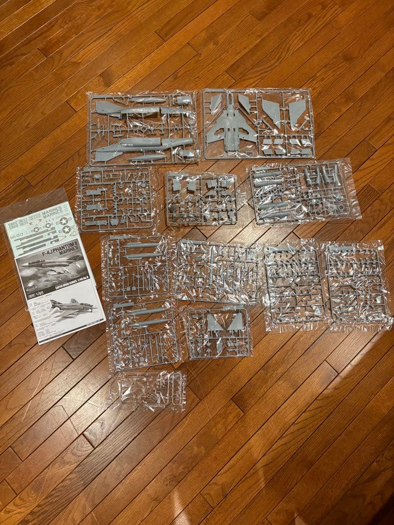 (外箱欠品) 造形村 SWS 1/48 F-4J ファントムII MARINES