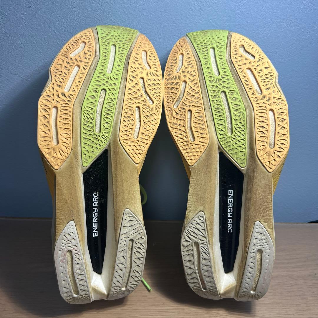 スパイク・シューズ newbalance elite v4