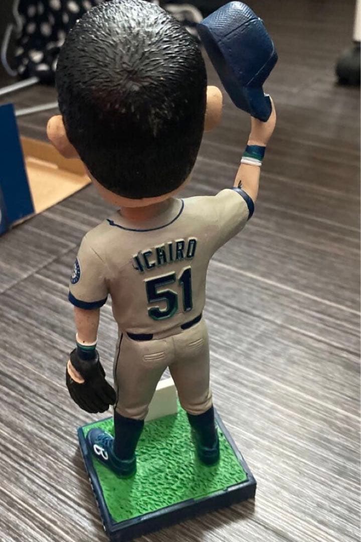 イチロー 引退試合記念 ボブルヘッド 2019 首振り人形