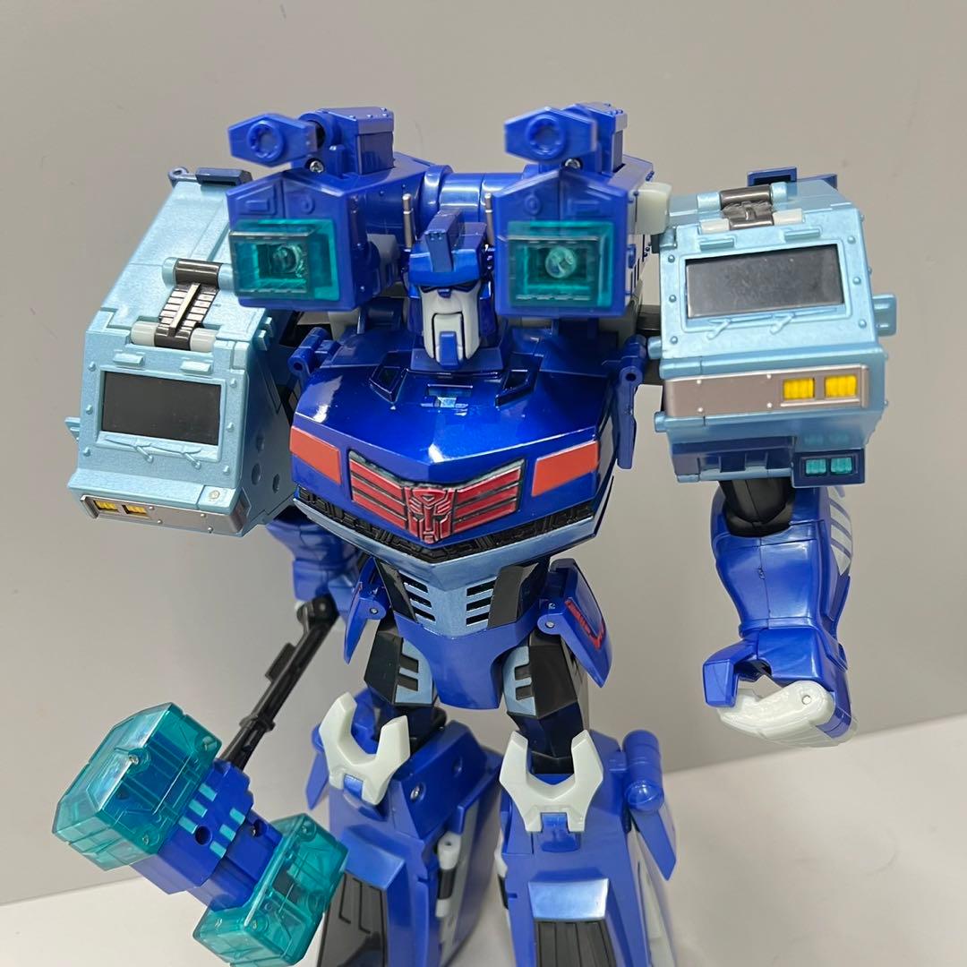 ウルトラマグナス TA-27 トランスフォーマー アニメイテッド