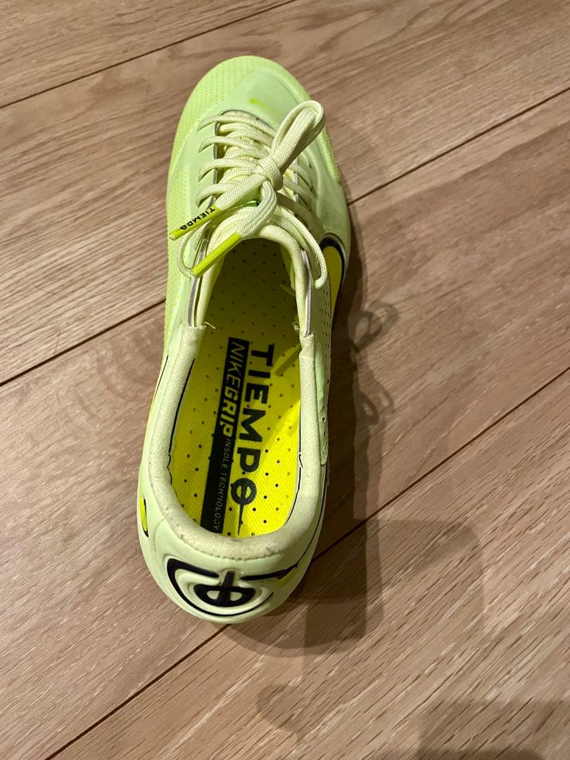 Nike Tiempo サッカーシューズ ライムグリーン