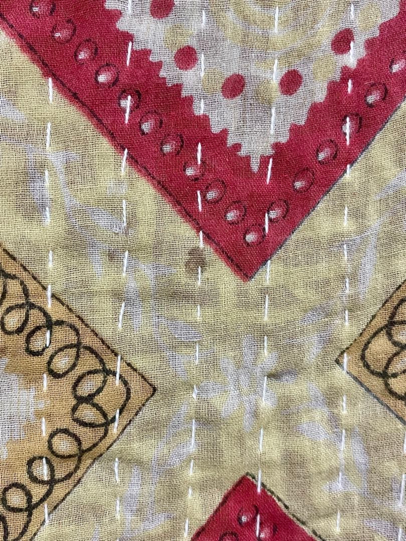 カンタ 刺繍 ラリーキルト インド ヴィンテージ布 ベッドカバー ソファーカバー