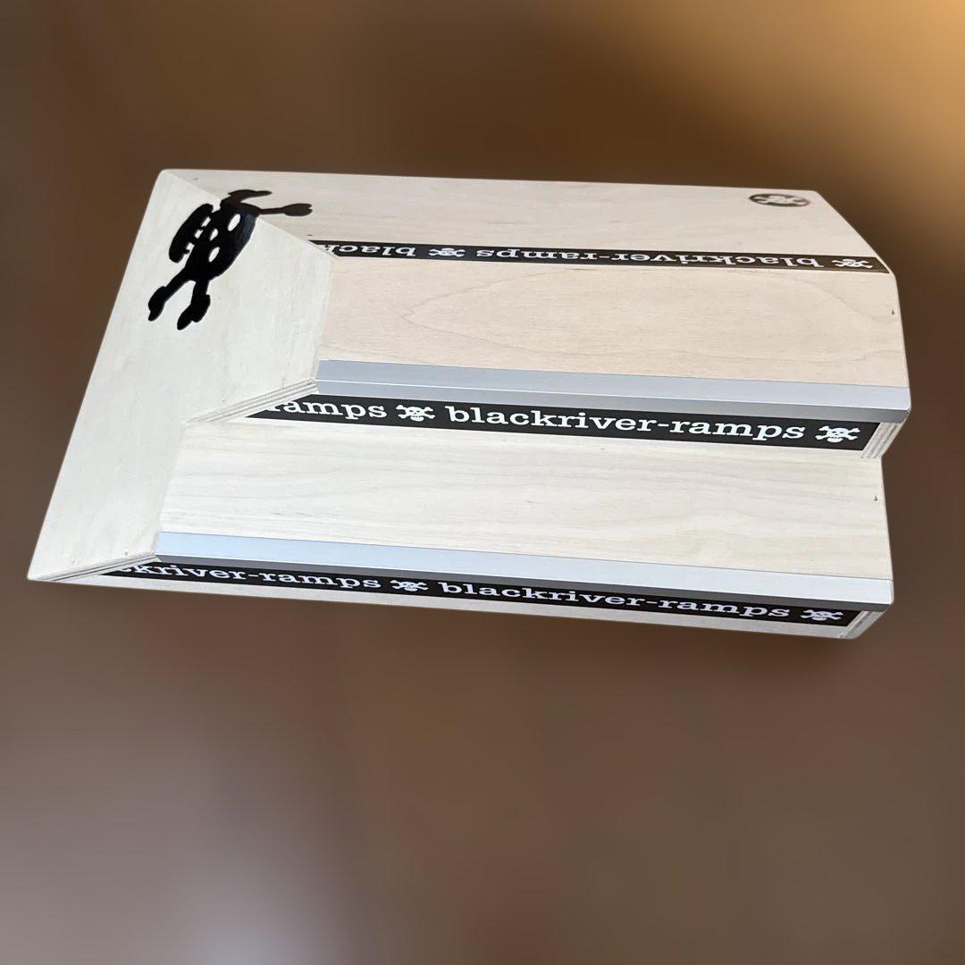 指スケ black ramps BOX5 ブラックリバー　セクション