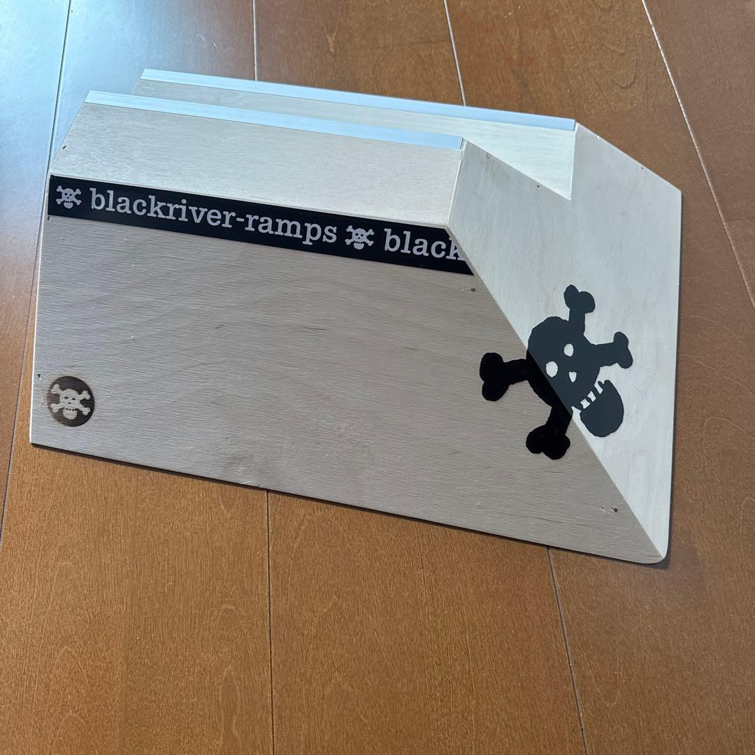 指スケ black ramps BOX5 ブラックリバー　セクション