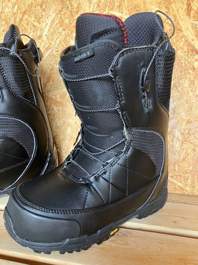 おすすめ品　中古　BURTON D-X サイズ25.0