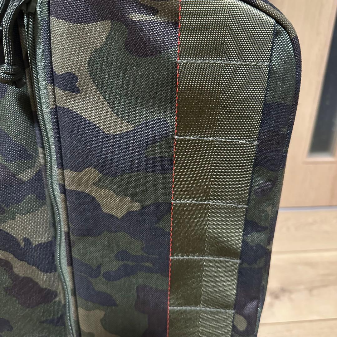 美品BRIEFING サンデーバッグ VORTEX GREEN CAMO