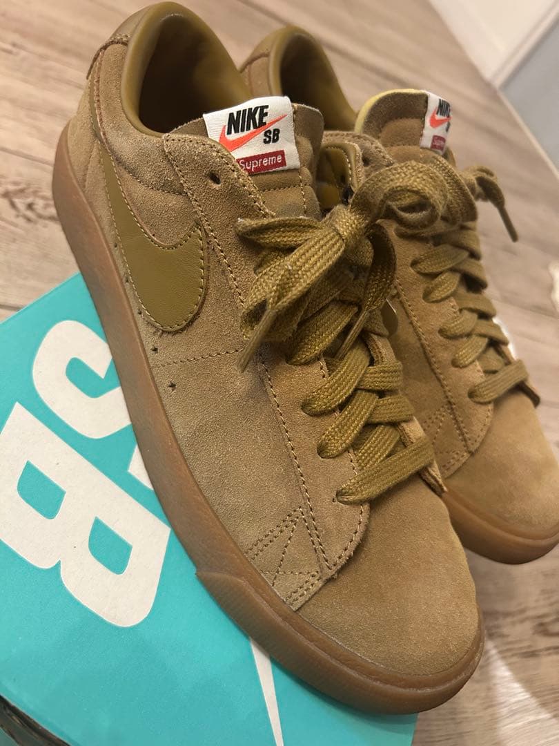 スケートボード Nike SB Blazer low GT QS Supreme 26cm