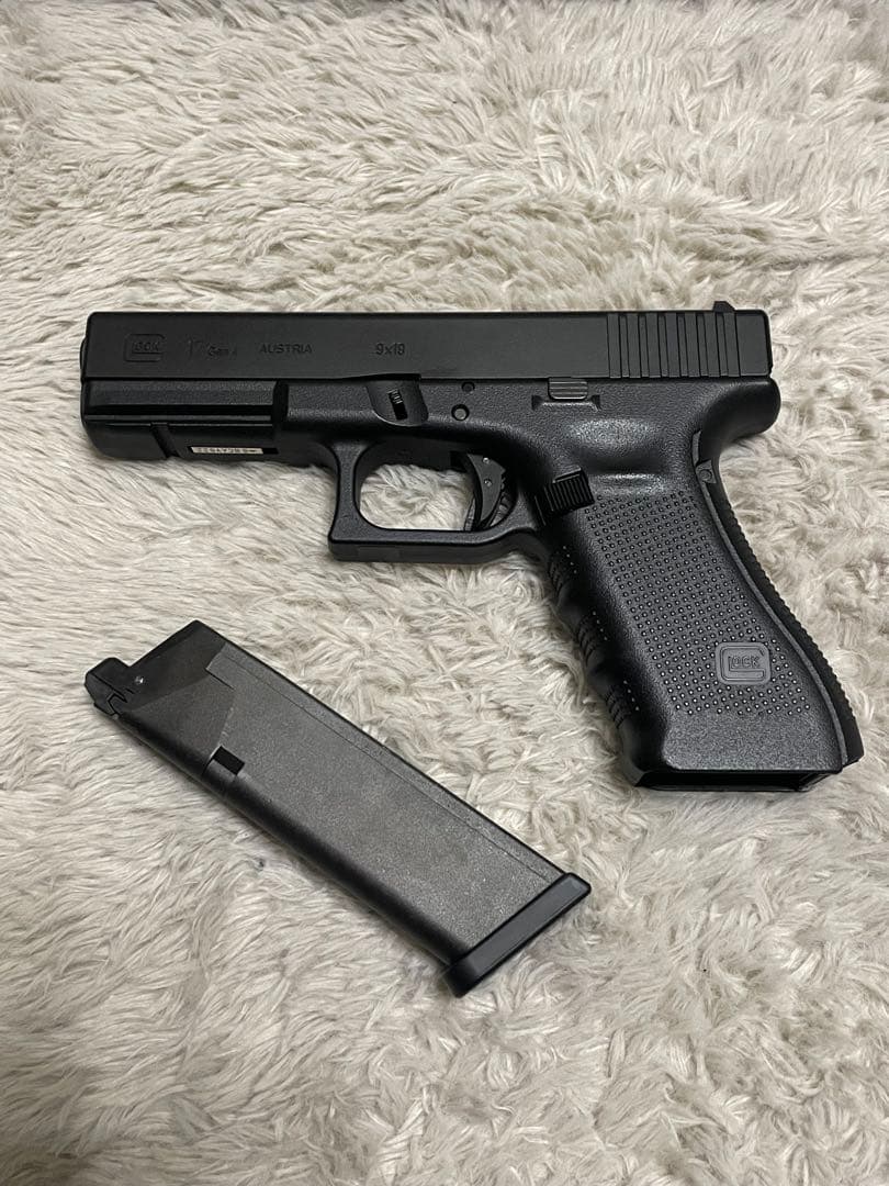 美品　東京マルイ ガスブローバック グロック17 Gen.4 カスタム