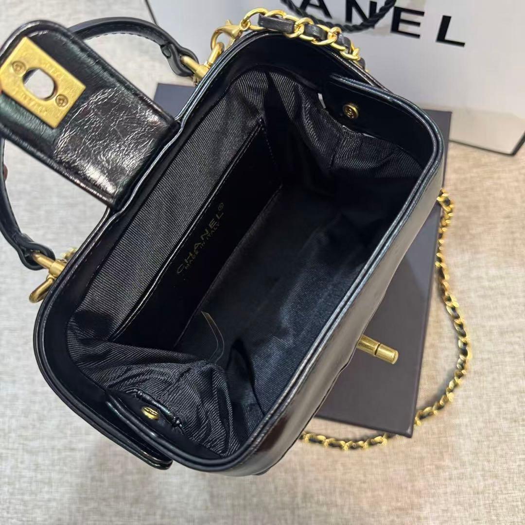 VIP限定CHANELノベルティ がま口ボストン型 ショルダーバッグ ブラック