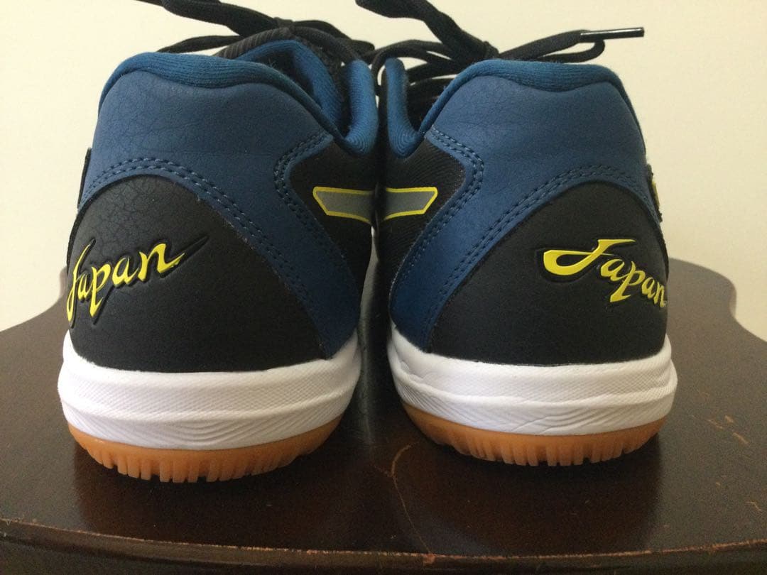 美品★asicsJAPANバレーボールシューズ★黒★