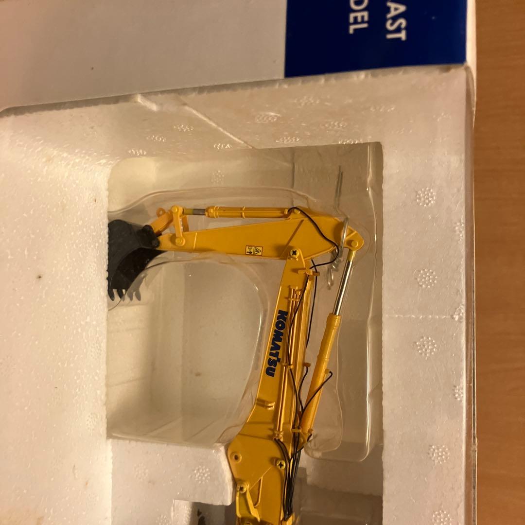 KOMATSU ダイキャスト エクスカベーター 1:50