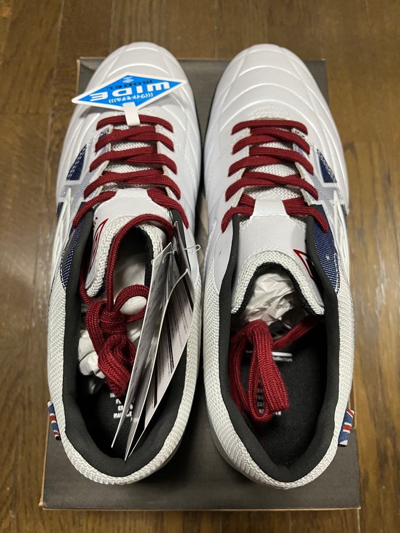 umbro 100周年 アクセレイターTR WIDE