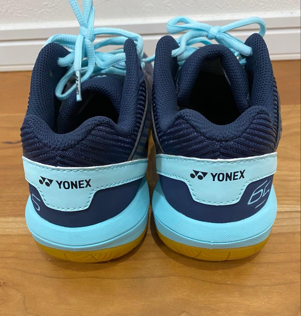 未使用　YONEX パワークッションSHB-65Z ネイビーブルー 24.5cm