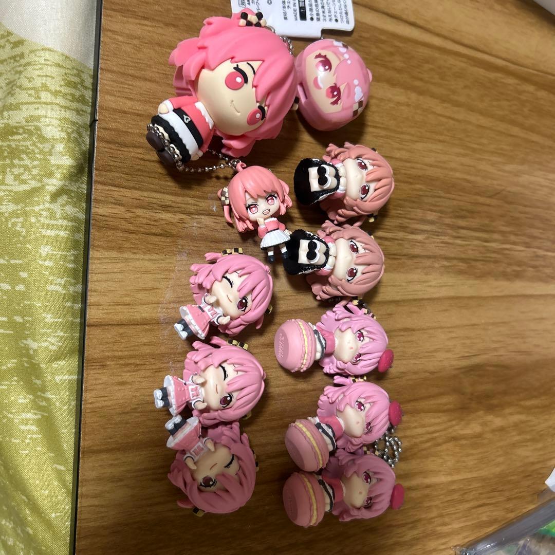 ピンク髪キャラクター アクリルキーホルダー 7個セット