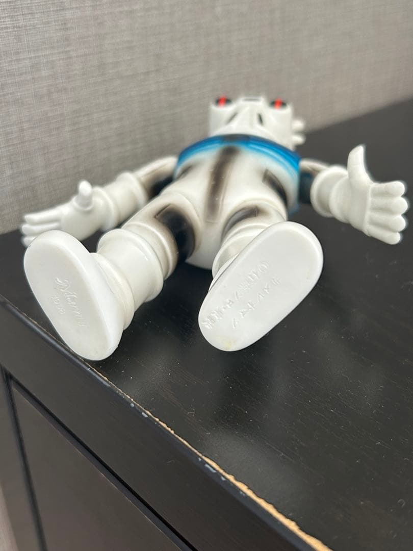 マーミットビニバラ ベビー カメレオンマン ソフビ