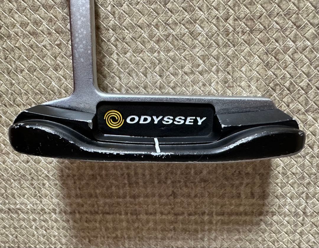 ODYSSEY STROKE LAB ONE ピン型パター