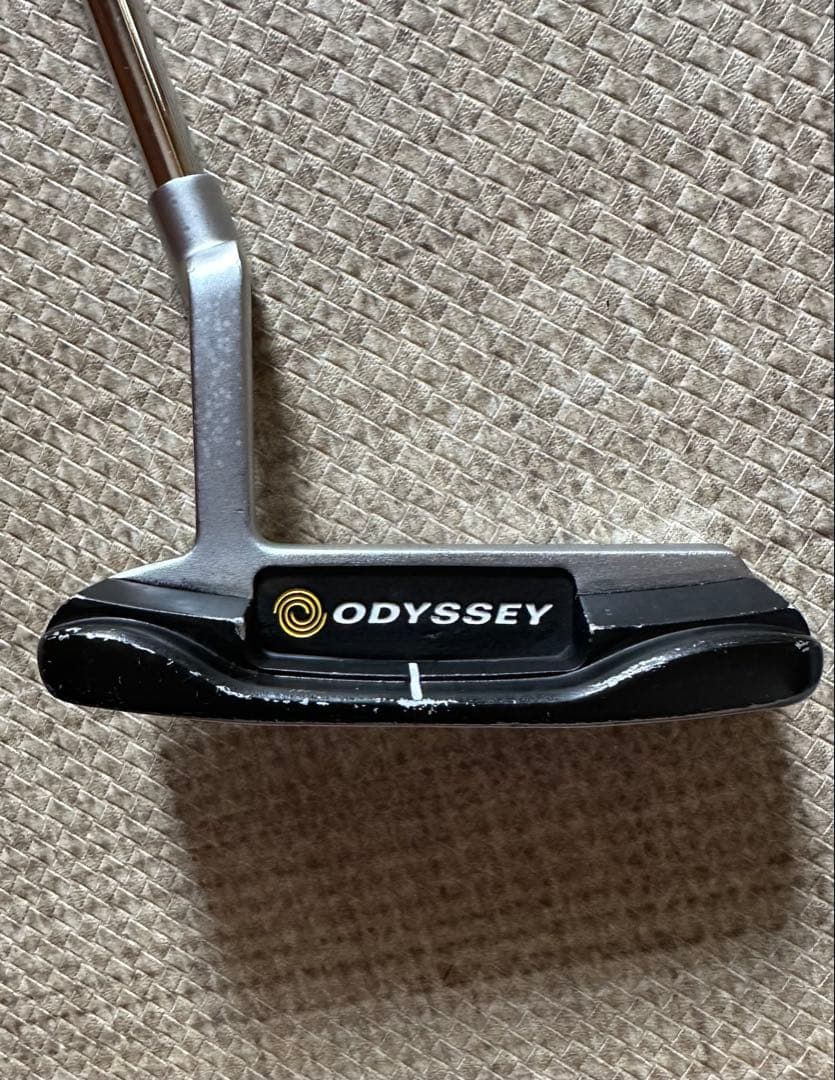 ODYSSEY STROKE LAB ONE ピン型パター