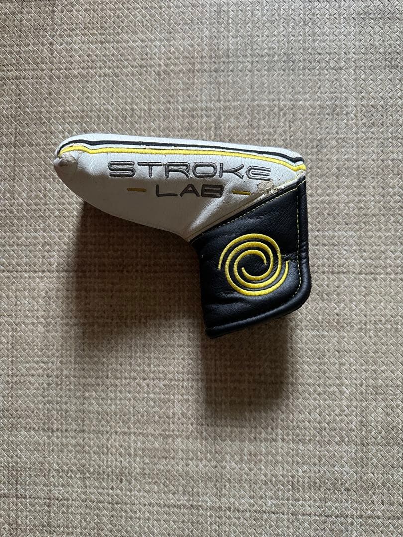 ODYSSEY STROKE LAB ONE ピン型パター