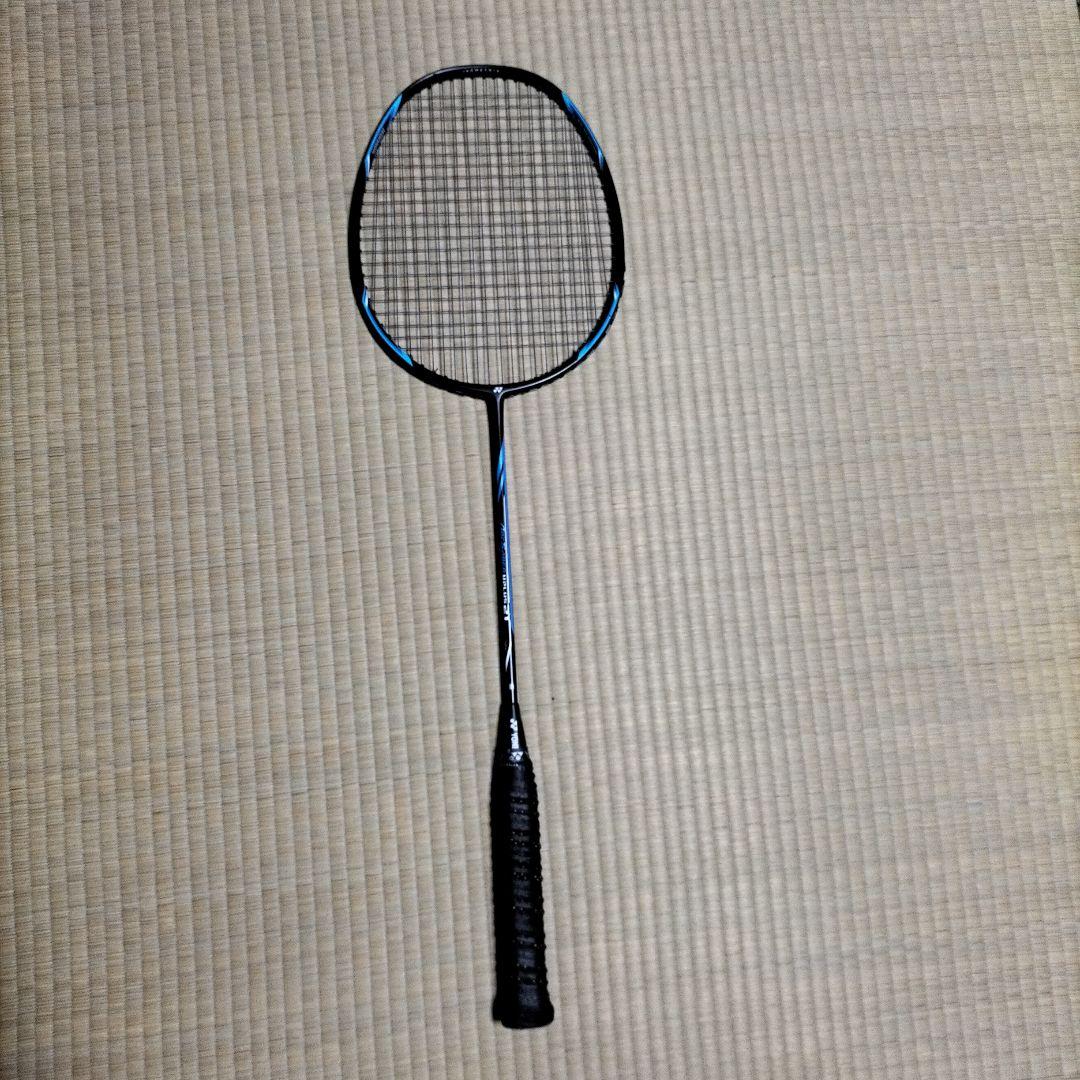 YONEX バドミントンラケット 羽根5個 ケース付き