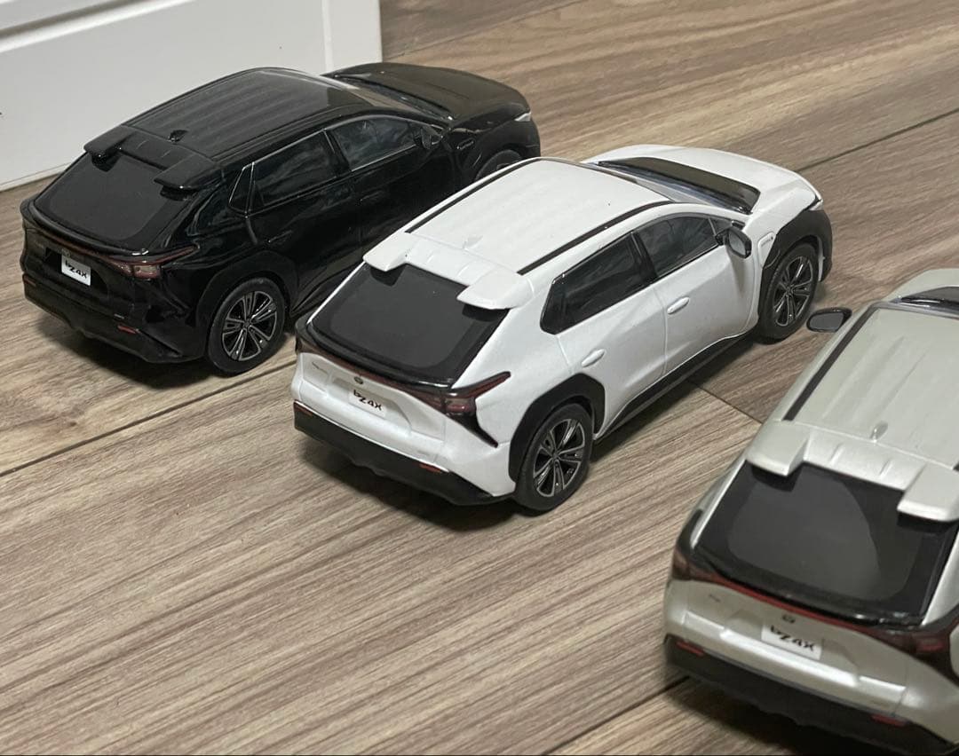 美品 bz4x カラーサンプル ミニカー トヨタ TOYOTA