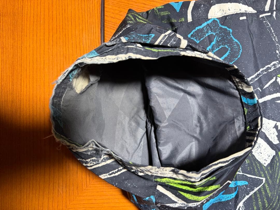 VOLCOM 子供用スノーボードウェアセット