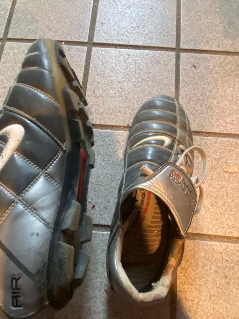 NIKEエアズームトータル90