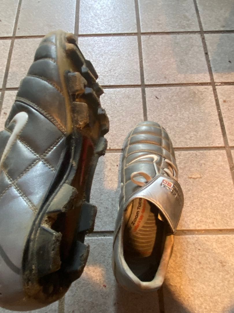 NIKEエアズームトータル90