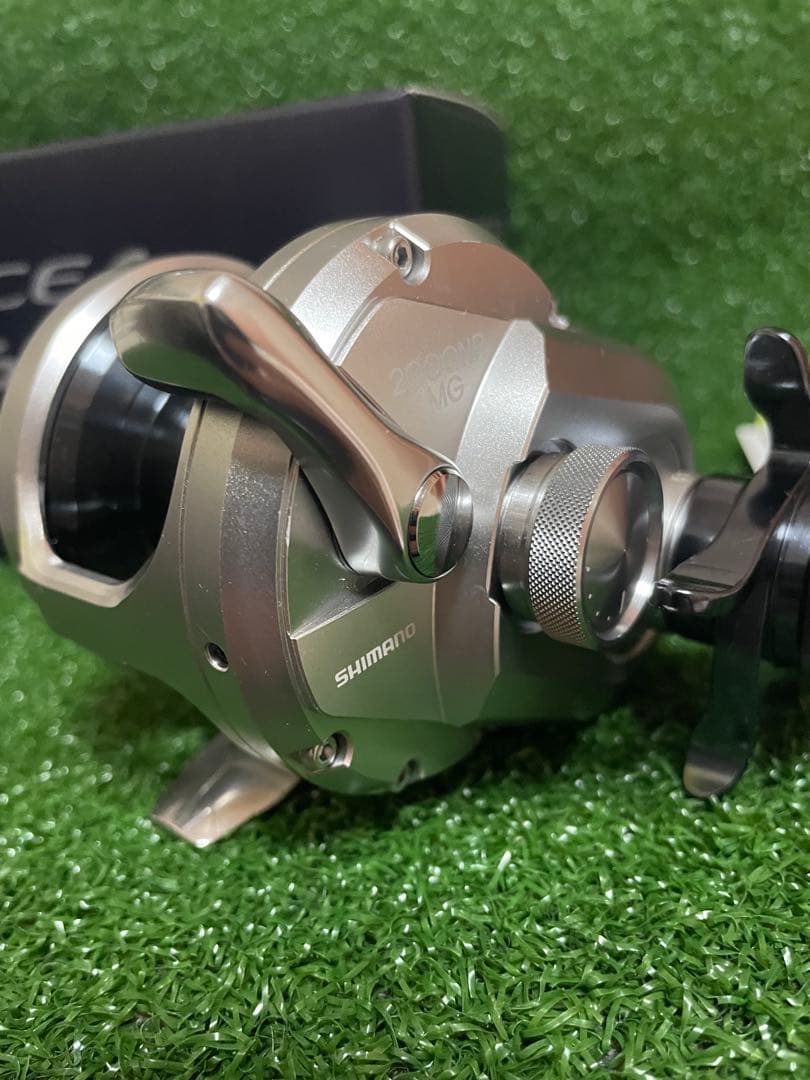 ユズ‼️SHIMANO OCEA JIGGER 2000NRMG