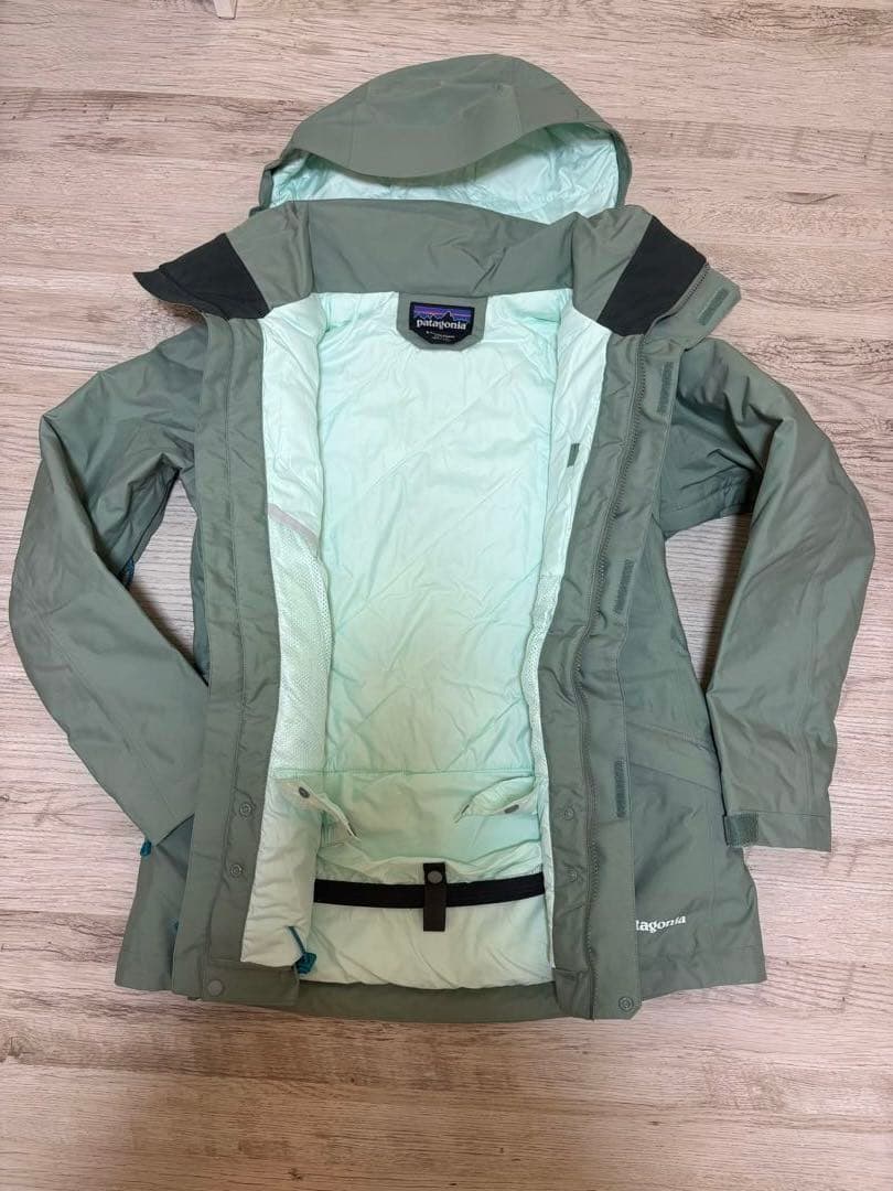 patagonia インサレーテッドジャケット　スキーウェア、スノーボード
