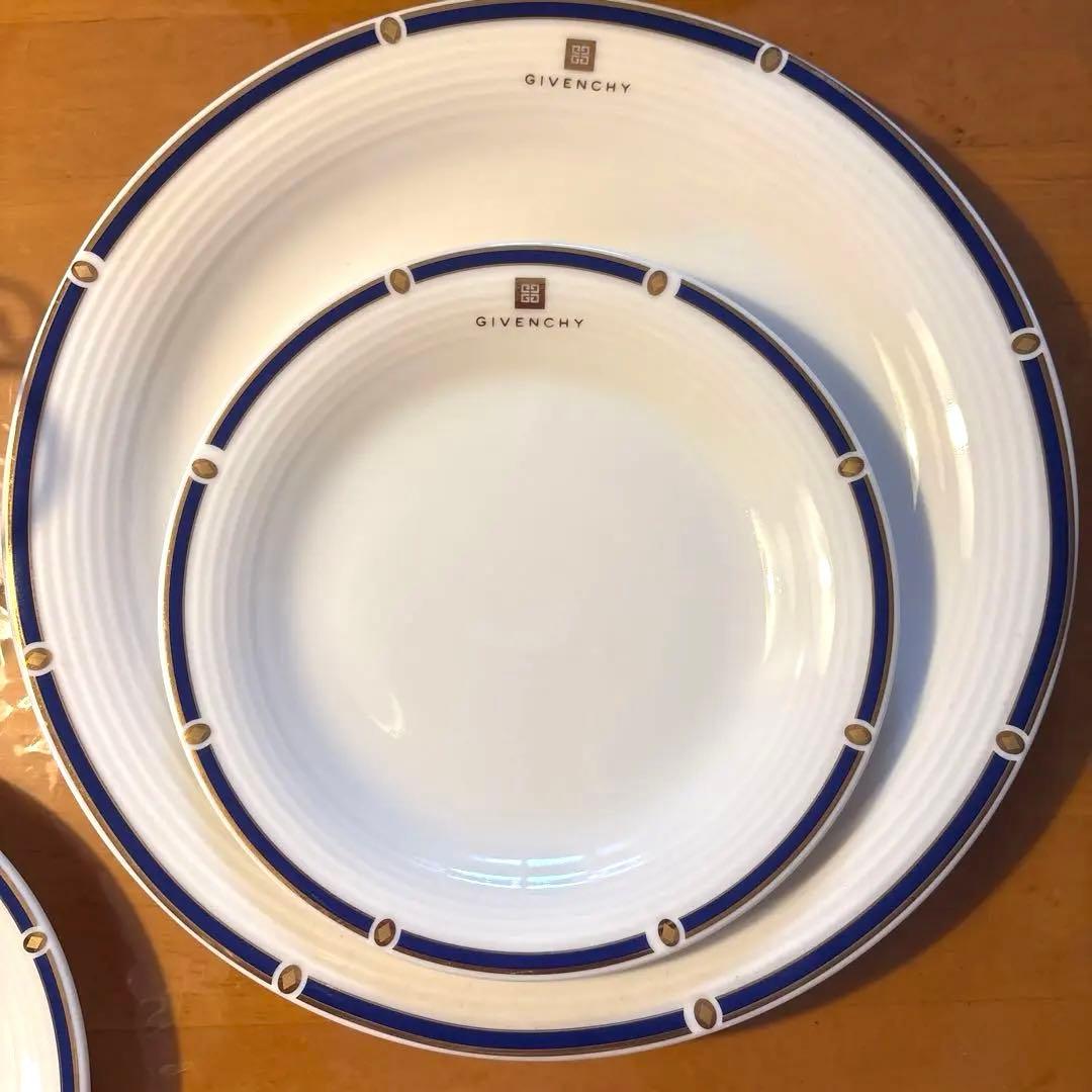 Givenchy プレート食器セット カゴ付き‼️ホワイト ブルー