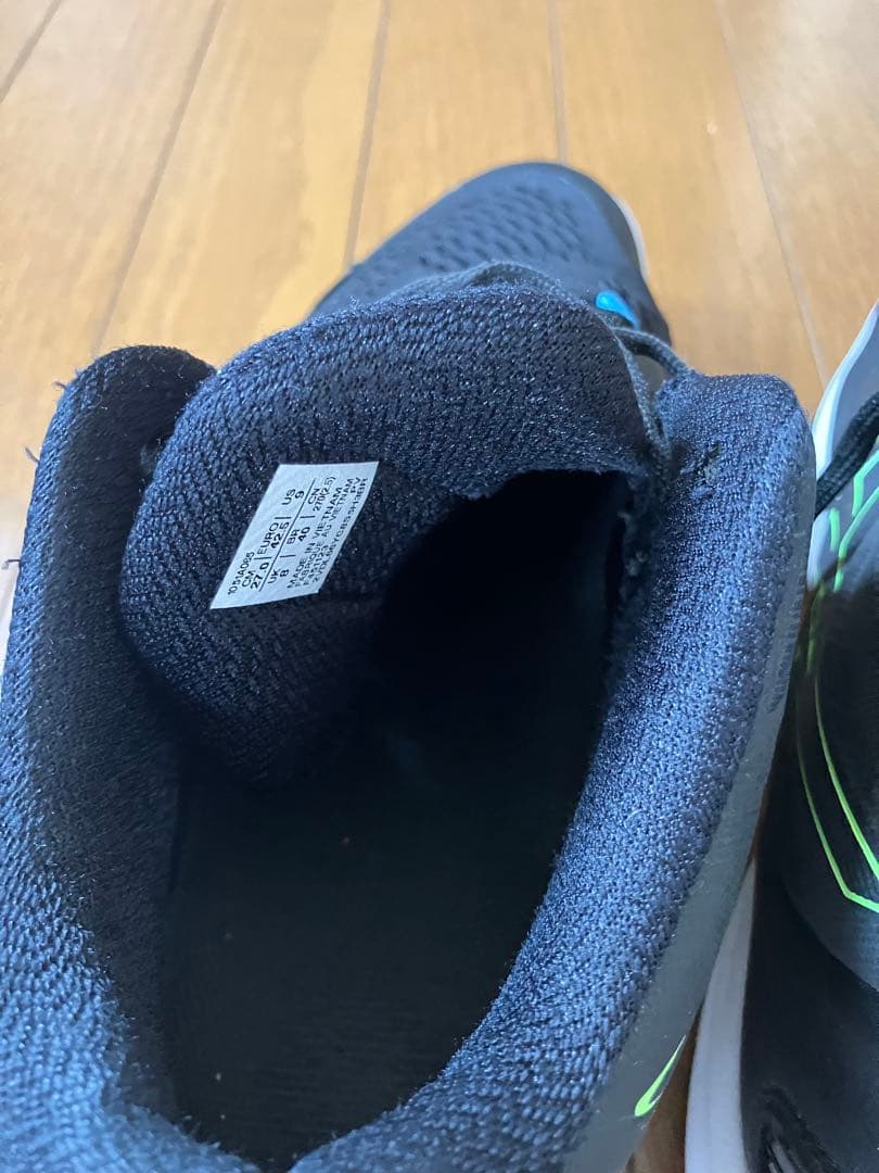 ASICS スカイエリートバレーボールシューズ ミドルカット ブラック/グリーン