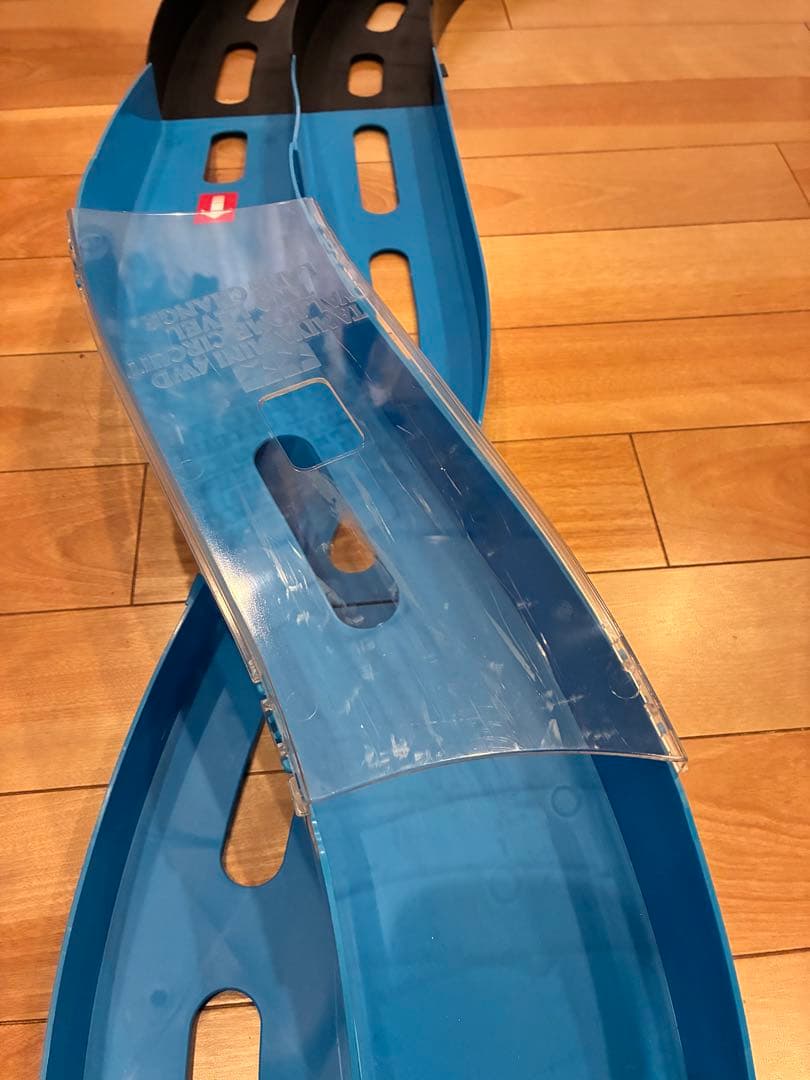 ミニ四駆 オーバルトラック 青と黒